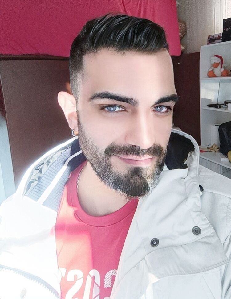  ,   Sultan, 42 ,   ,   
