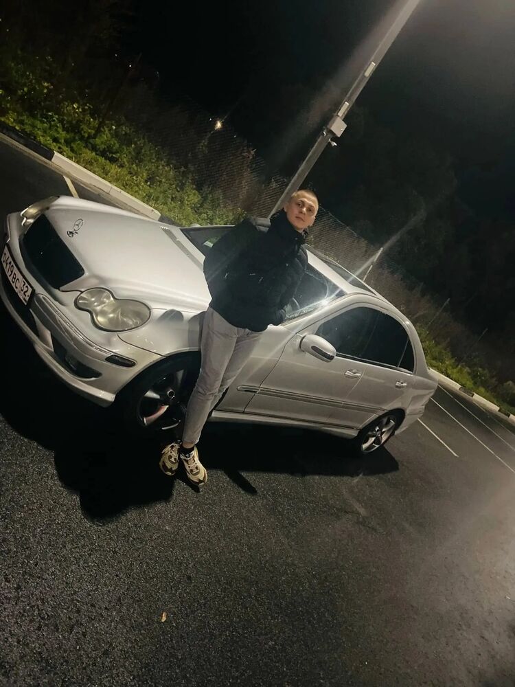  32206839  , 28 ,    