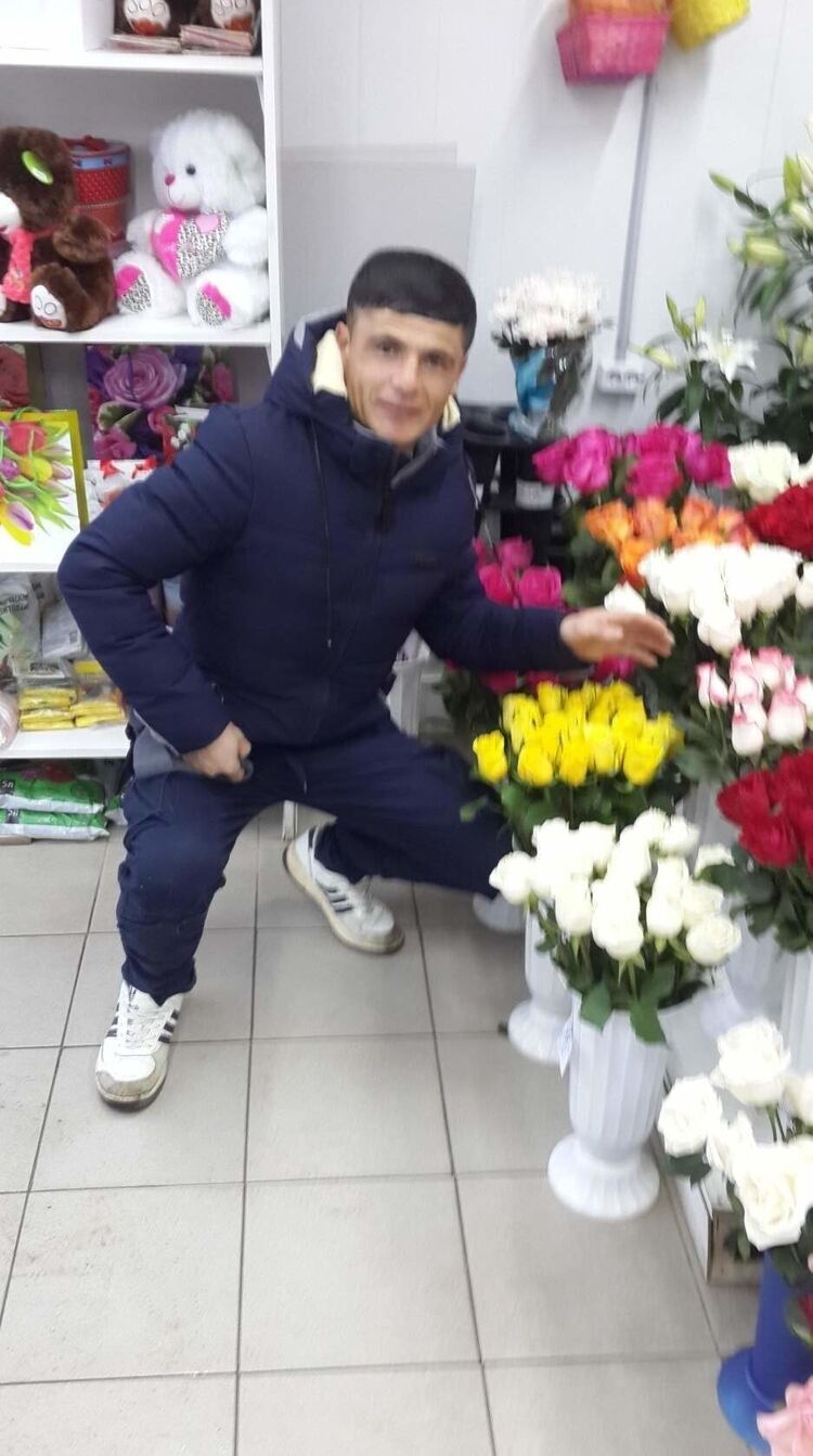  29313309  Alek, 41 ,    