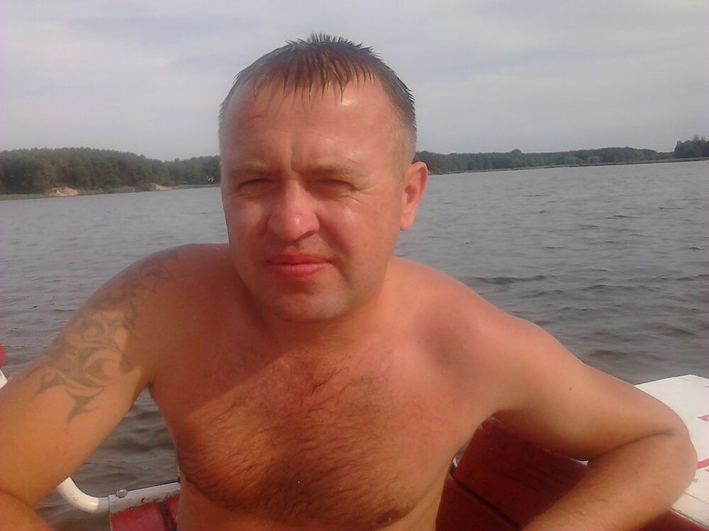  4121909  Andrei, 47 ,    