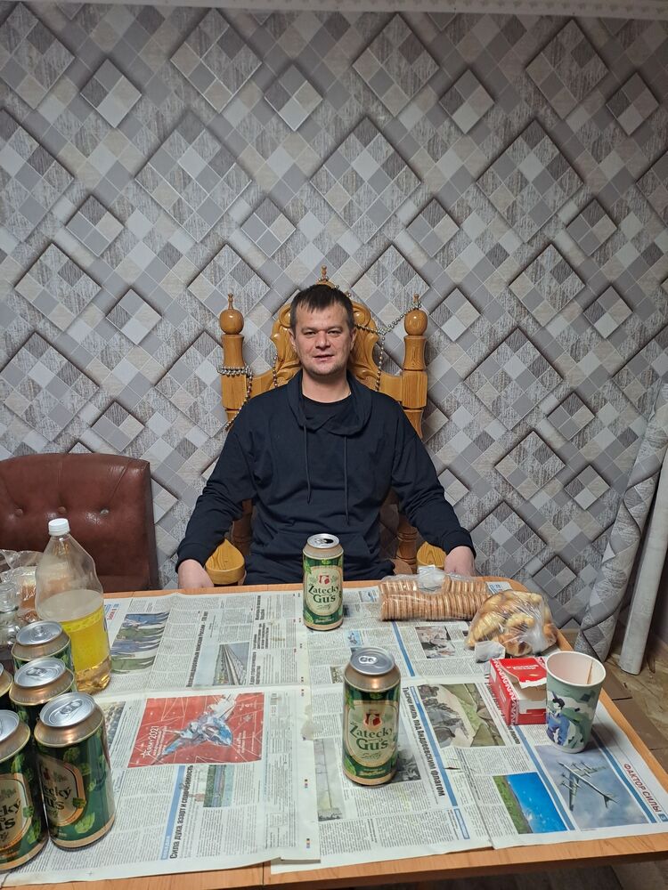 42236709  , 37 ,    