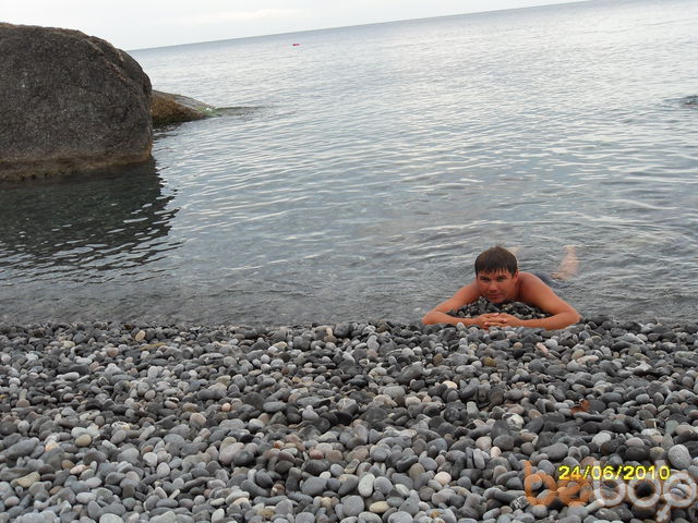  1152289  Dima Romanov, 41 ,    