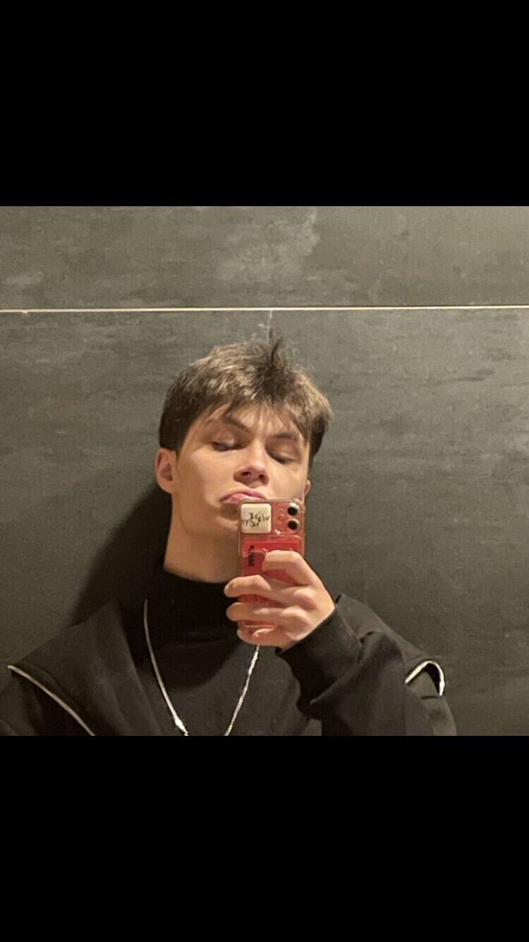  44345379  , 22 ,    
