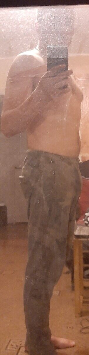  20463749  Viktor, 39 ,    