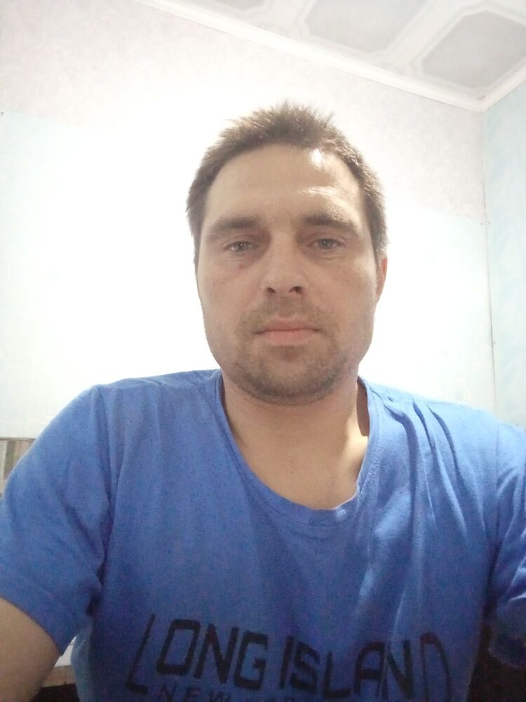  ,   Den, 33 ,   ,   