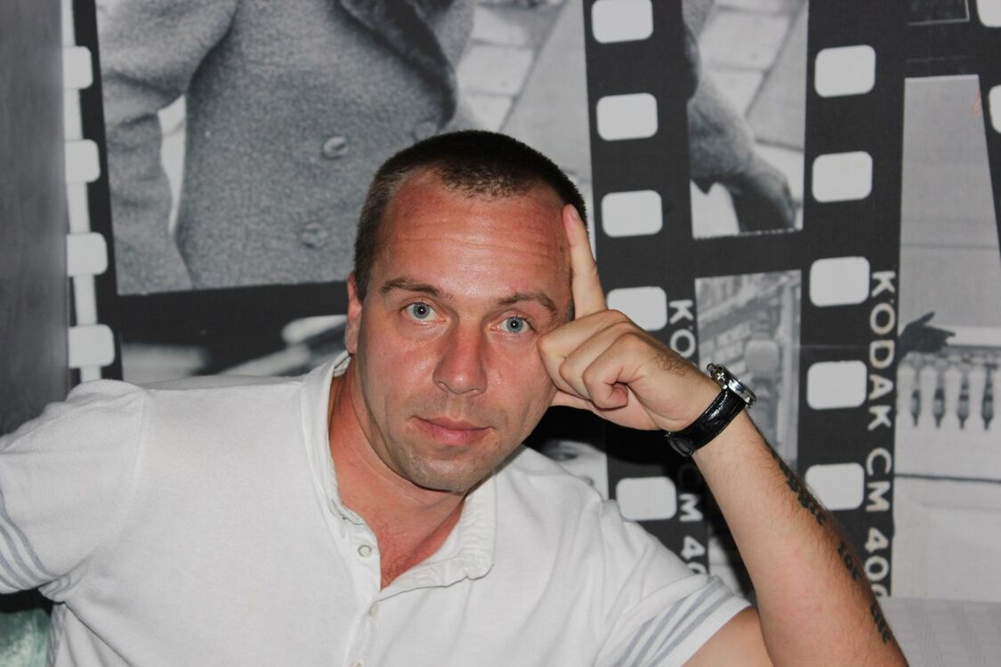  27737589  , 42 ,    -