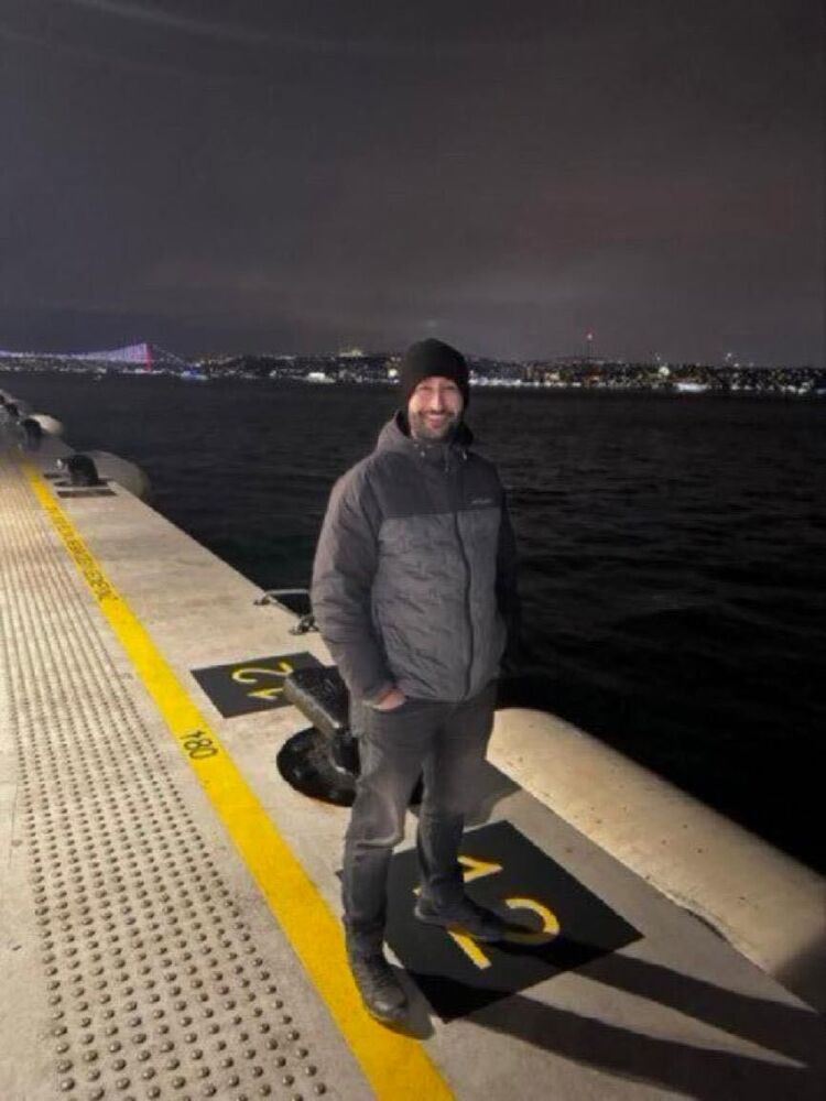  47919819  Burak Demir, 34 ,    