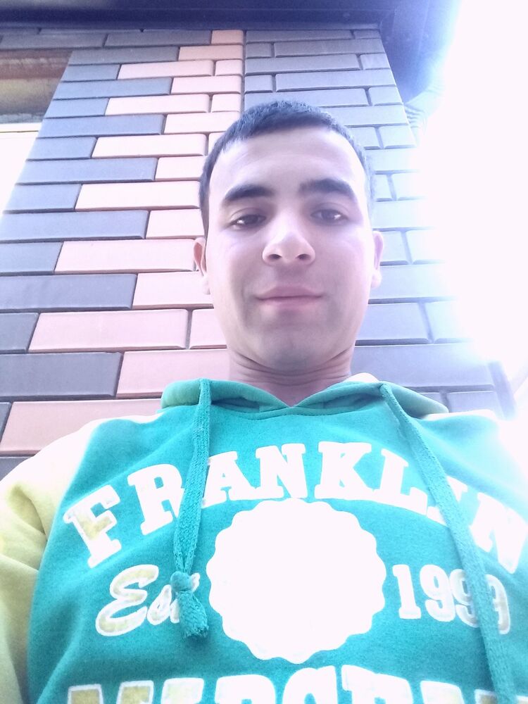  Targu Jiu,   Bobur, 33 ,   ,   , c 