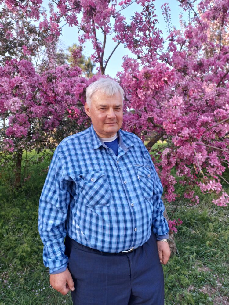  42649589  Igor, 65 ,    