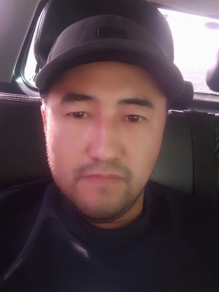  ,   Azat, 38 ,   