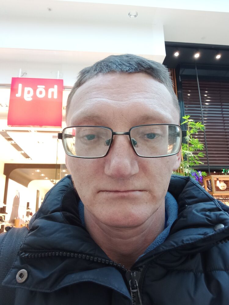 ,   Viktor, 40 ,   ,   , c 