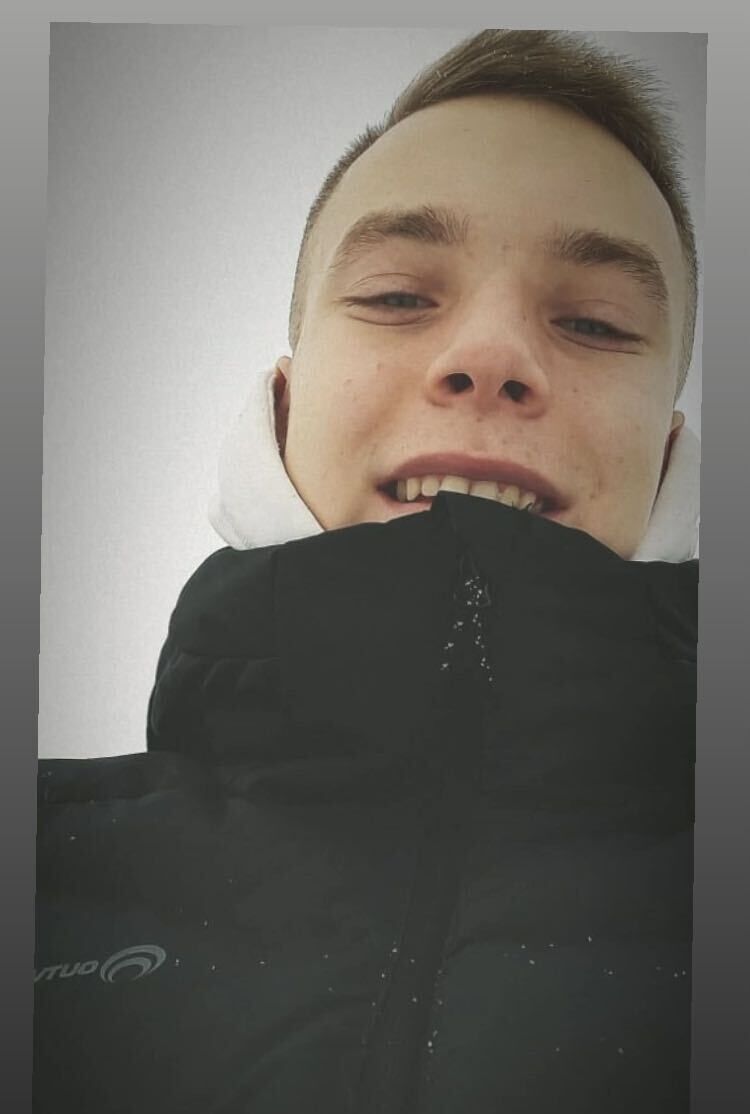  31989659  , 21 ,    