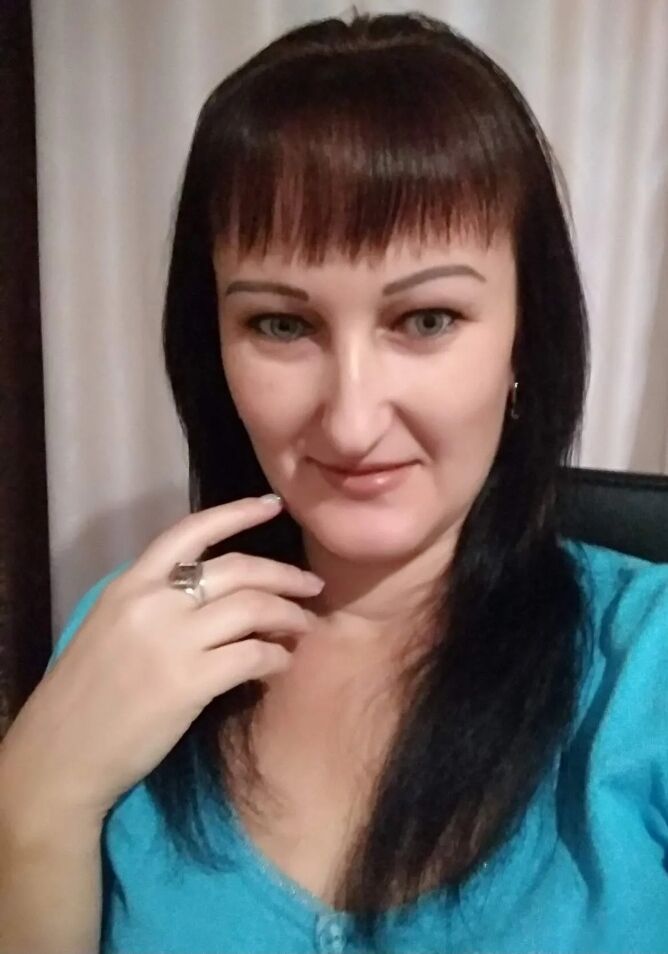  ,   Nusha, 44 ,   c 