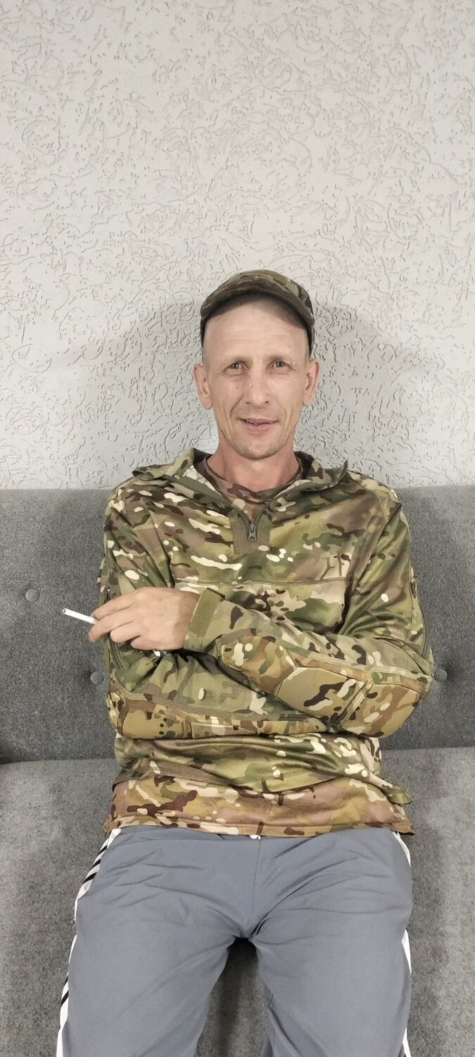  44304789  Dikir, 41 ,    