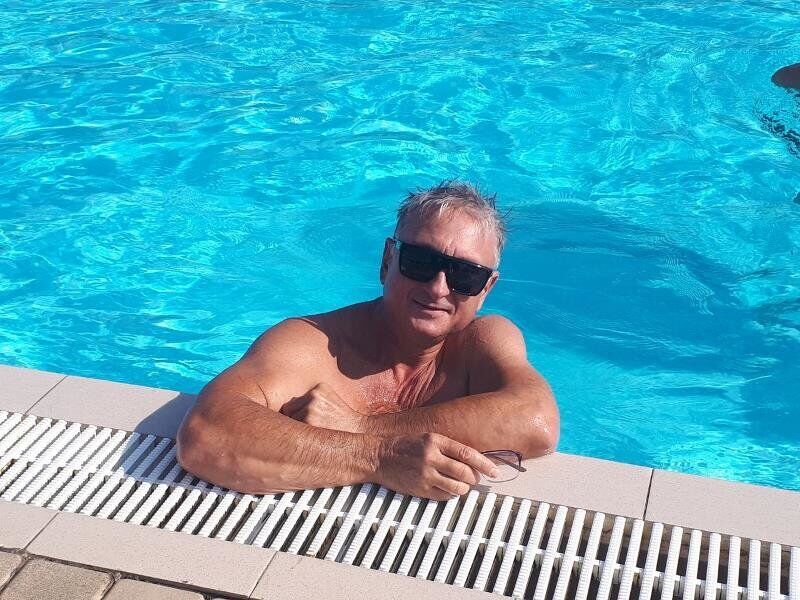 Мужчины энгельс. Serge Саратов. Серж фотострана