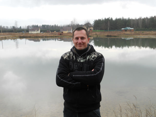  8061479  Igor, 54 ,    