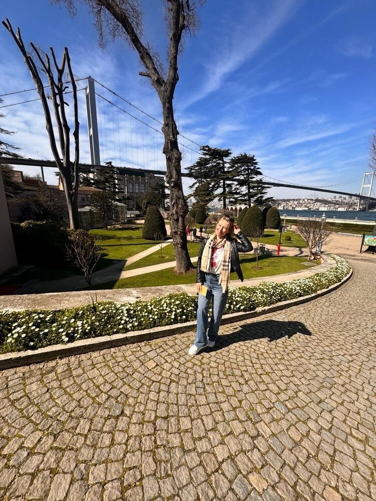  ,   Elena, 41 ,     , c 