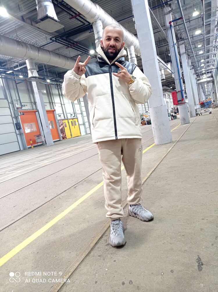  33884309  Sadi, 29 ,    