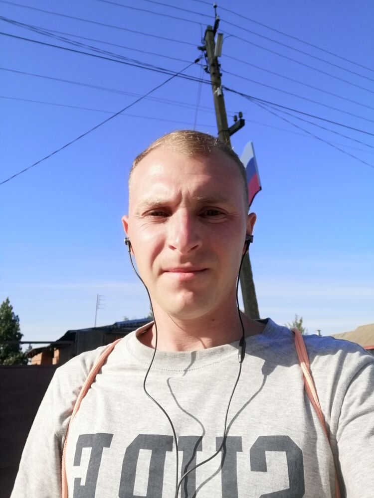  52912939  , 37 ,    