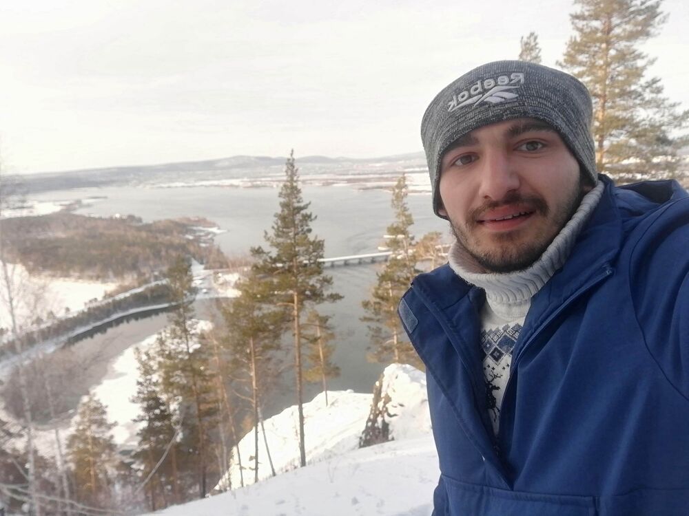  54243839  Artem, 31 ,    