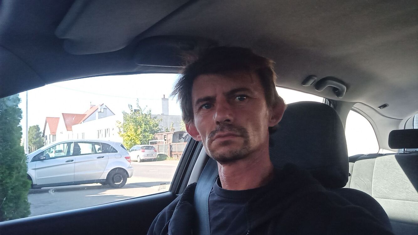  24088019  , 45 ,    