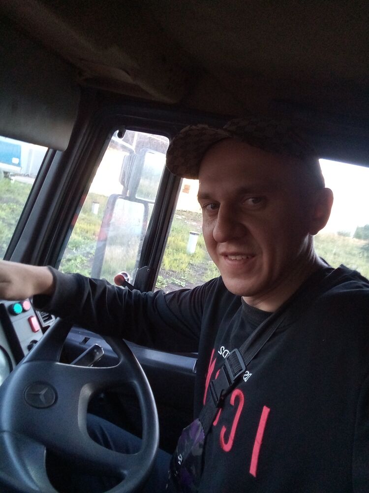  38345559  , 32 ,    -