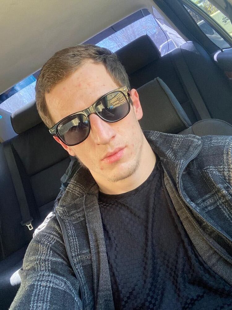  27425389  Mirza, 30 ,    