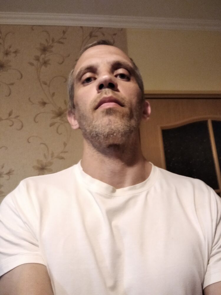  44025249  , 41 ,    --