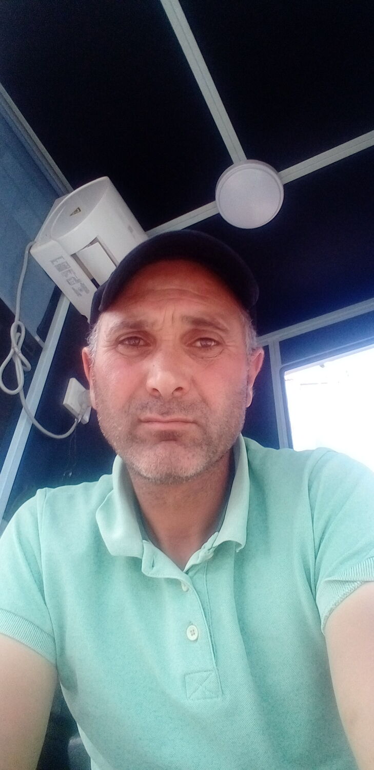  44571409  Hayk, 44 ,    