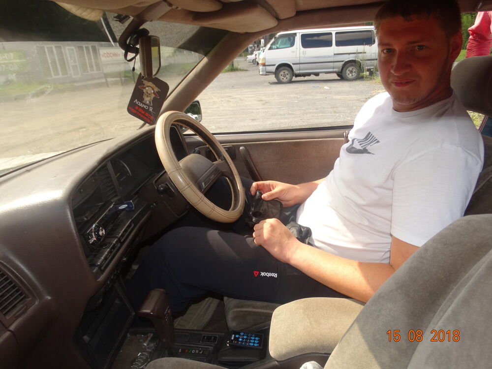 ���� 18379239 ������� ��������, 32 ����, ���� ���������� � ������������