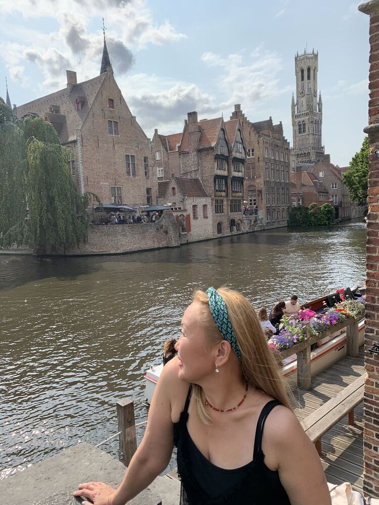  ,   Tina, 46 ,   ,   