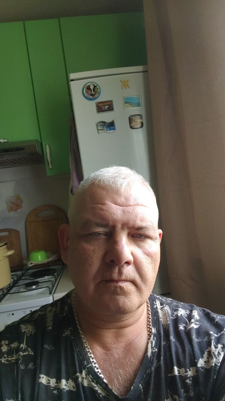  52872879  , 51 ,    