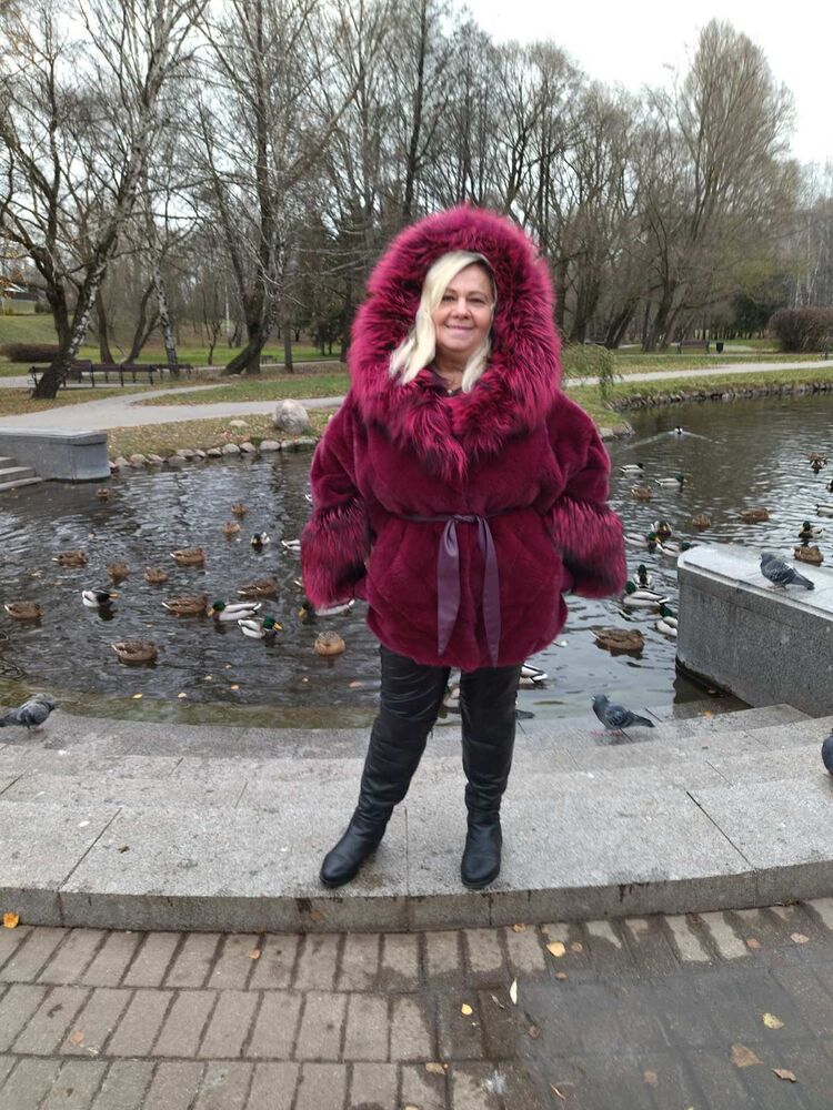  ,   Elena, 58 ,     