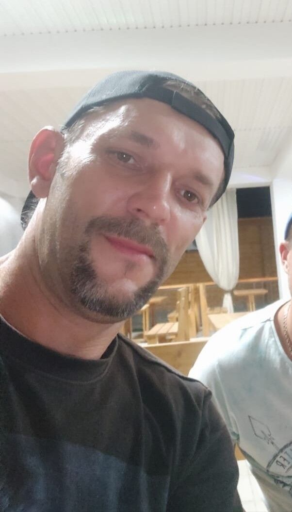  ,   Oleg, 44 ,   ,   , c , 