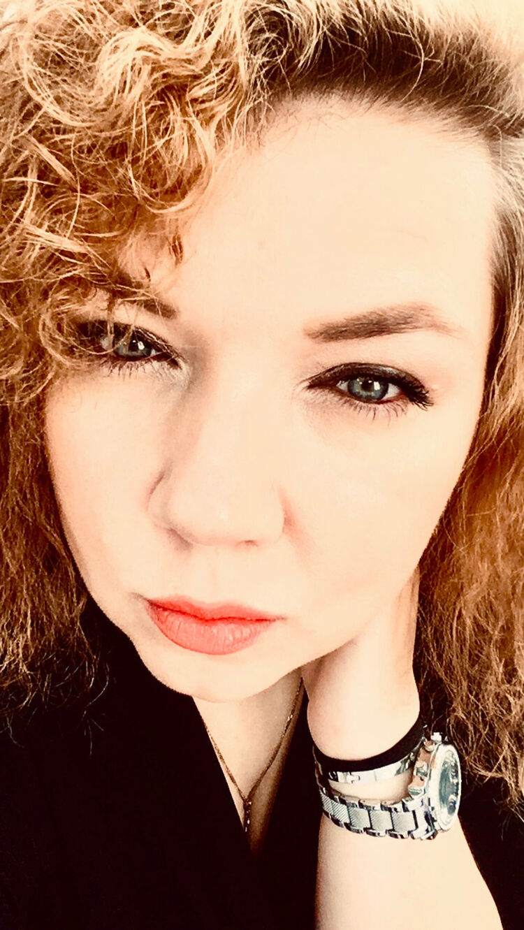  54734509  Niki, 44 ,    -