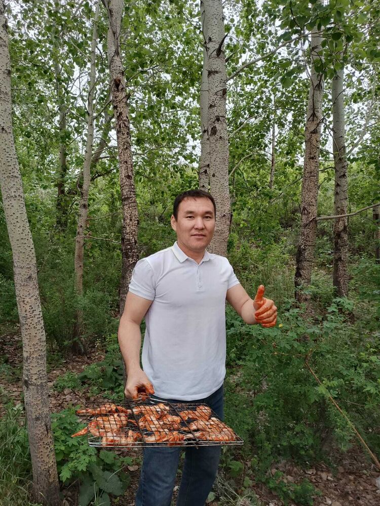  ,   Arman, 39 ,   ,   