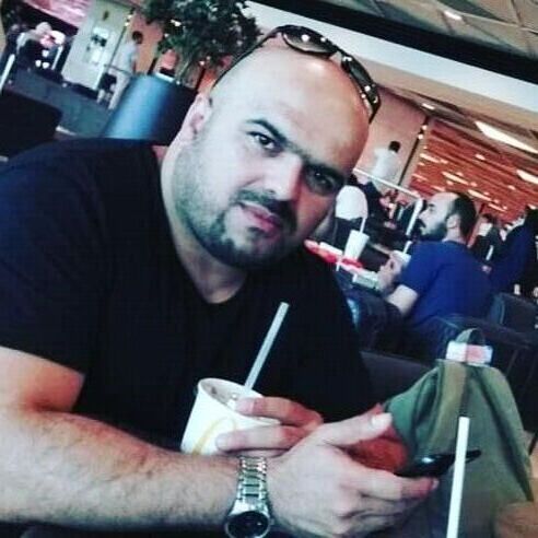  54381909  Ilyas, 35 ,    