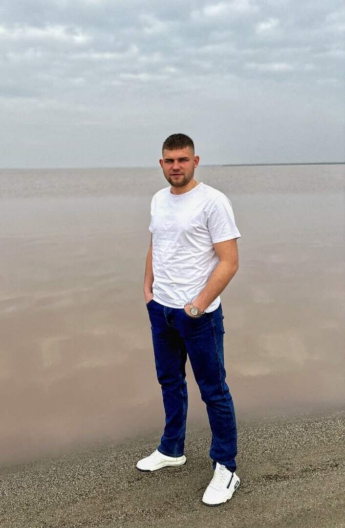  32989149  , 28 ,    