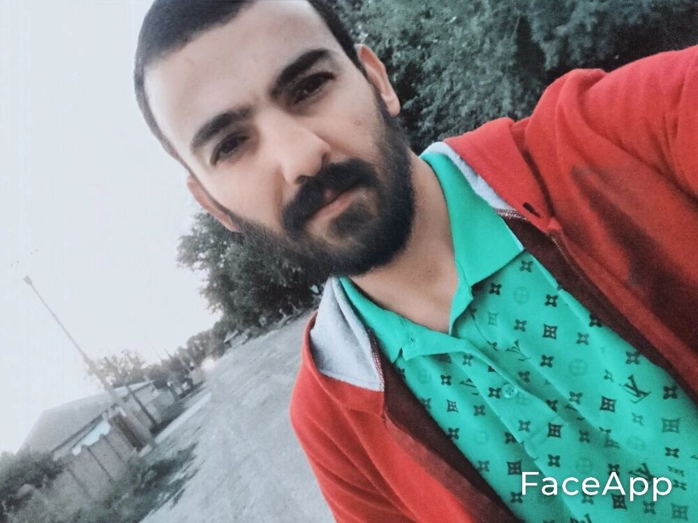  36763189  David, 33 ,    