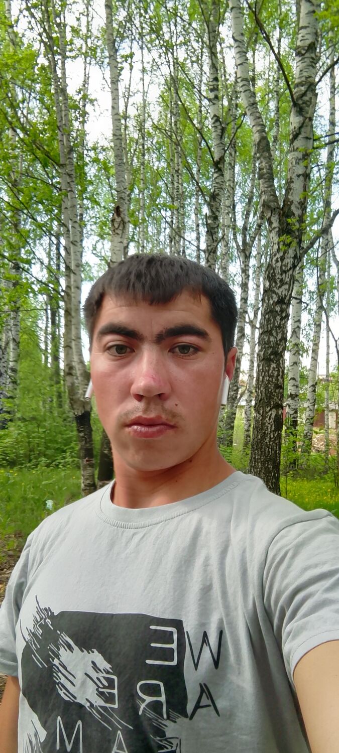  ,   Ivan, 28 ,   ,   