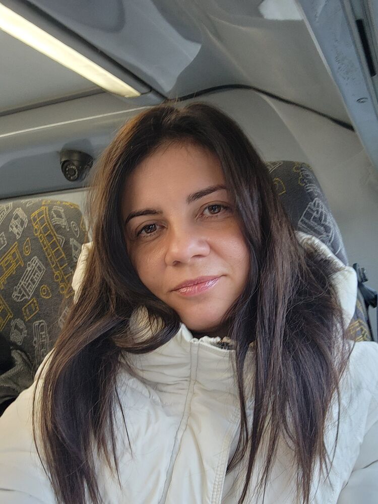  ,   Annushka, 42 ,   ,   