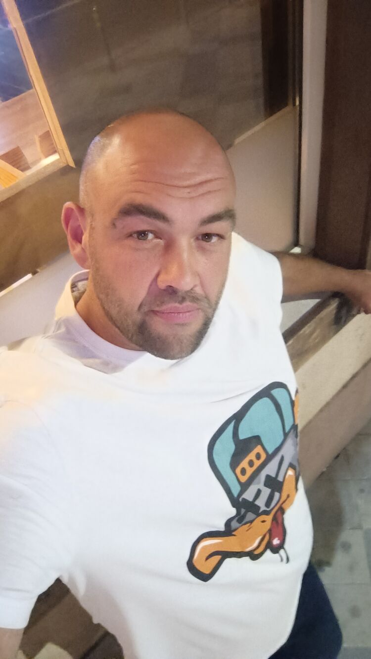  43459149  , 37 ,    
