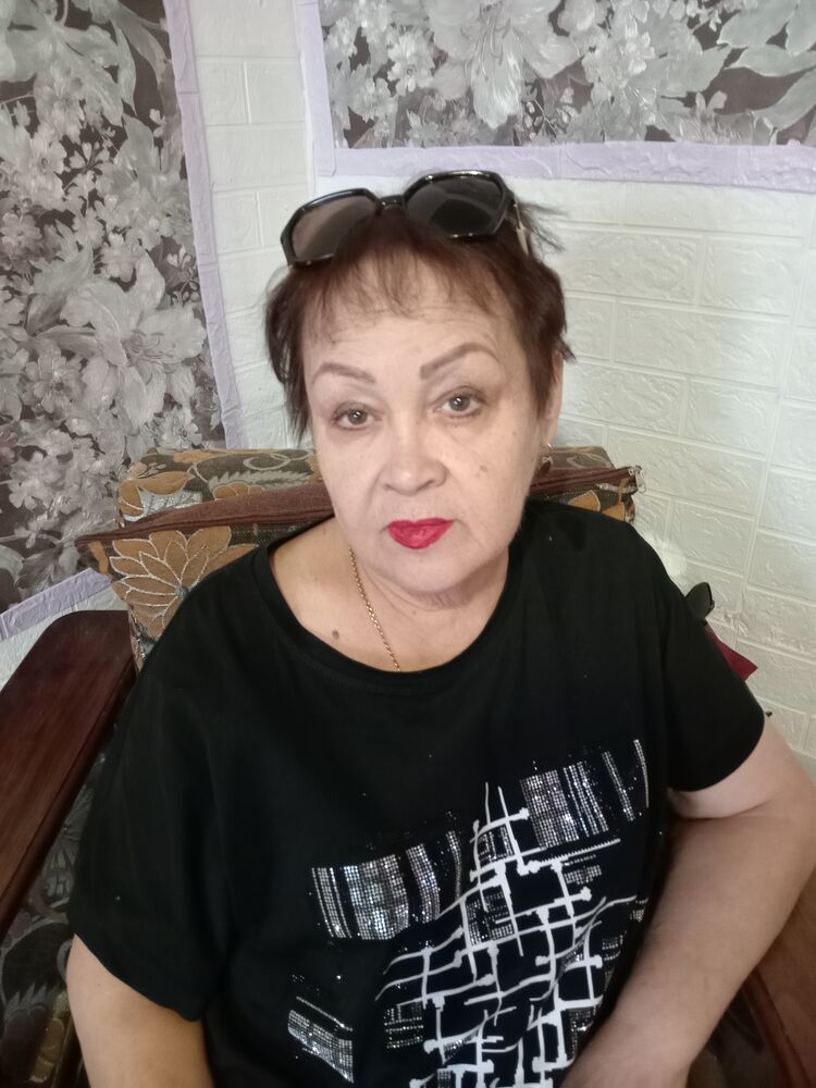  53556129  Larisa, 66 ,    