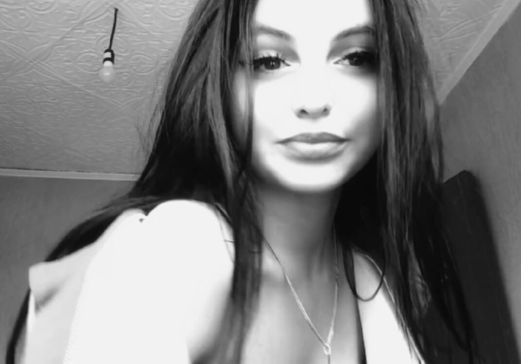  ,   Yulia, 20 ,   ,   