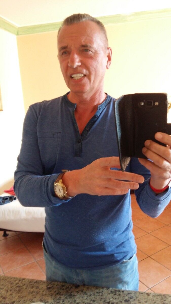  9228129  Nikolai, 63 ,    