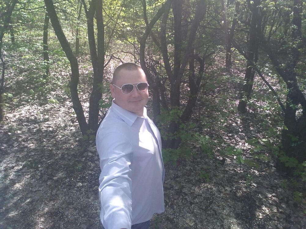  ,   Anybiss, 36 ,  