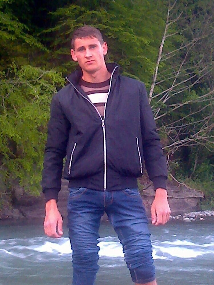  20010699  Andrei, 30 ,    