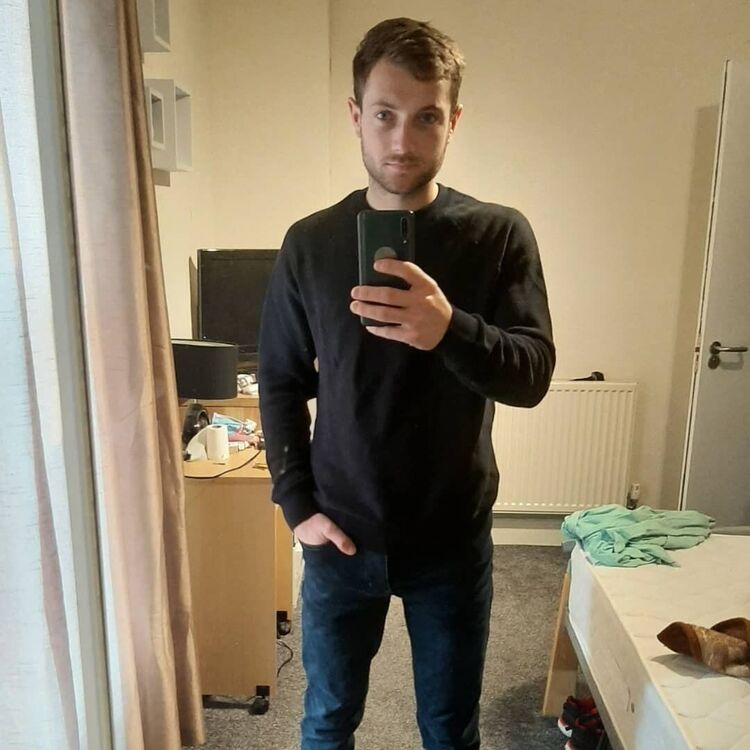  33783349  Gfds, 28 ,    