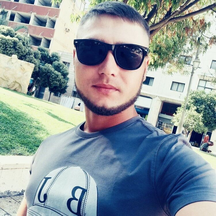  45992559  , 28 ,    Holon