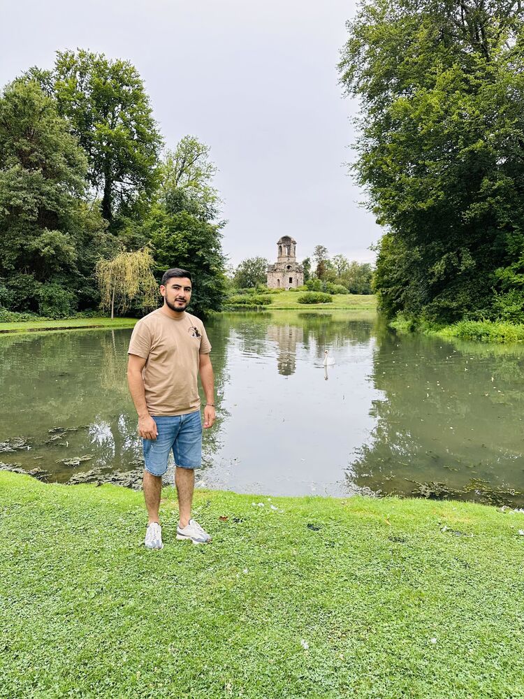  49168379  Roma, 31 ,    Frankfurt Am Main